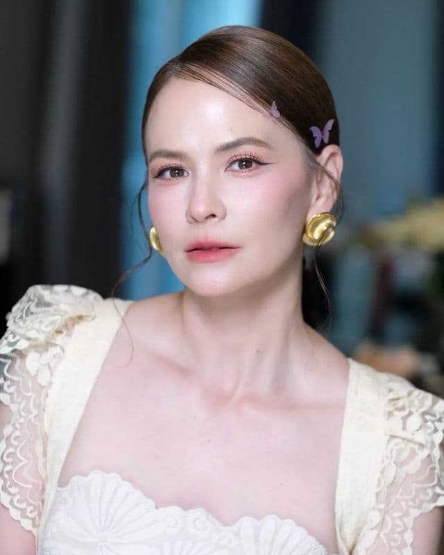 “安妮·艾丽莎”回应了!发文暗指谁?自私自利——毫无同情心