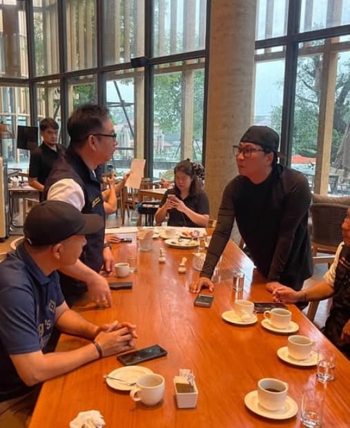 合艾医院洪水涌入内部现场图片