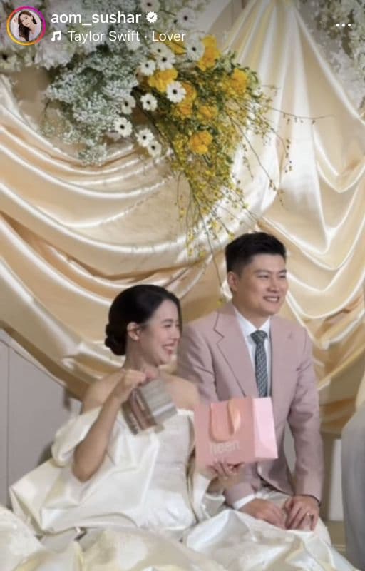 Аом Сучар接受采访谈妹妹婚礼礼金