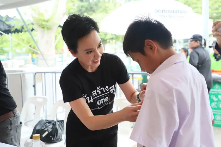 黑口罩物资打包场景