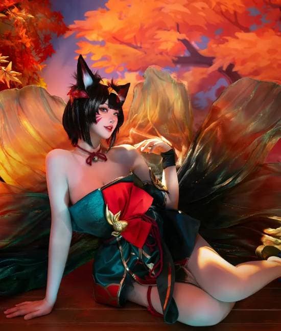 两位韩国Coser演绎LOL阿狸!你更喜欢谁的版本?