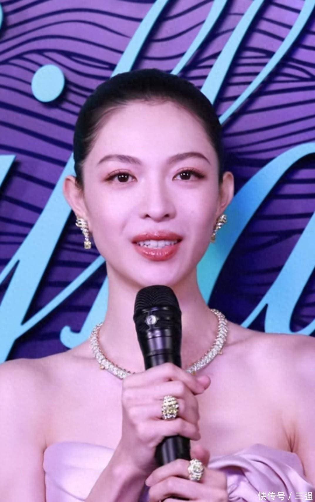 钟楚曦合照站位被骂惨,惹怒了谁?揭开娱乐圈C位之争的遮羞布