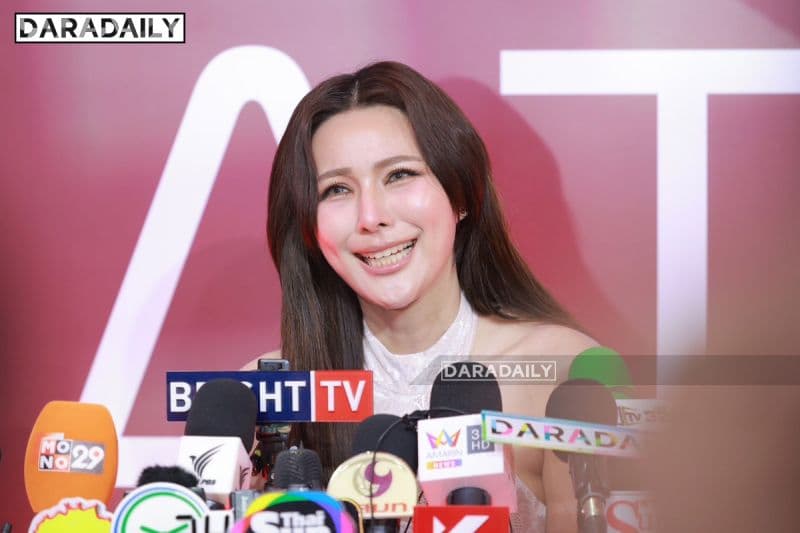 Janji Janjira与男友Mario Maurer合照