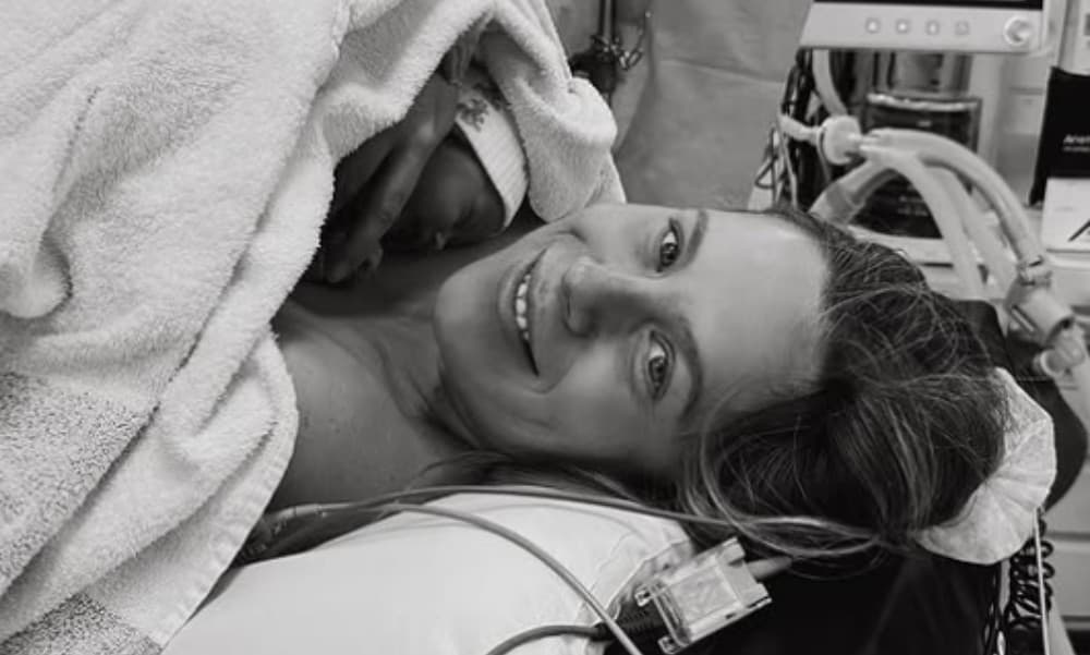 Frankie Gaff与Jamie Dickerson的订婚相关照片