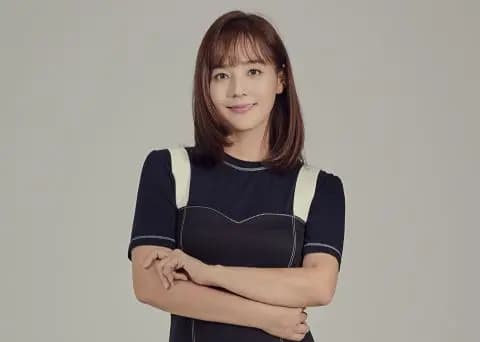 柳真清新形象写真