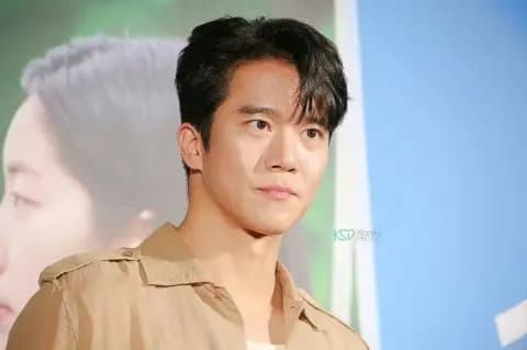 李信盈谈及自己作为新人演员的职业态度