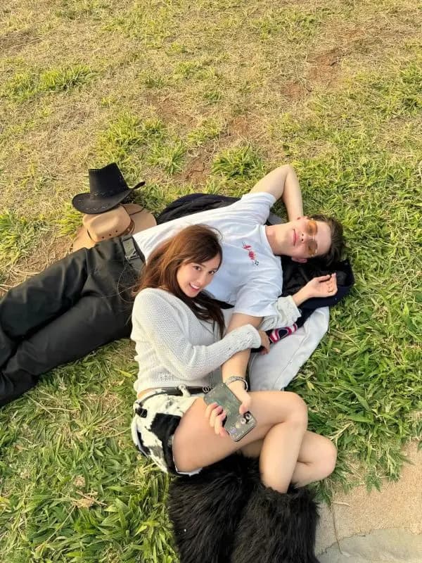 “เก๋ไก๋”敞开心扉谈与“อาร์บี”的感情稳定,透露男友家人已永久移居泰国