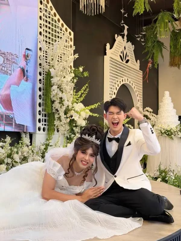 泰国网红Pree在社交平台发帖致歉未能邀请所有人参加婚礼