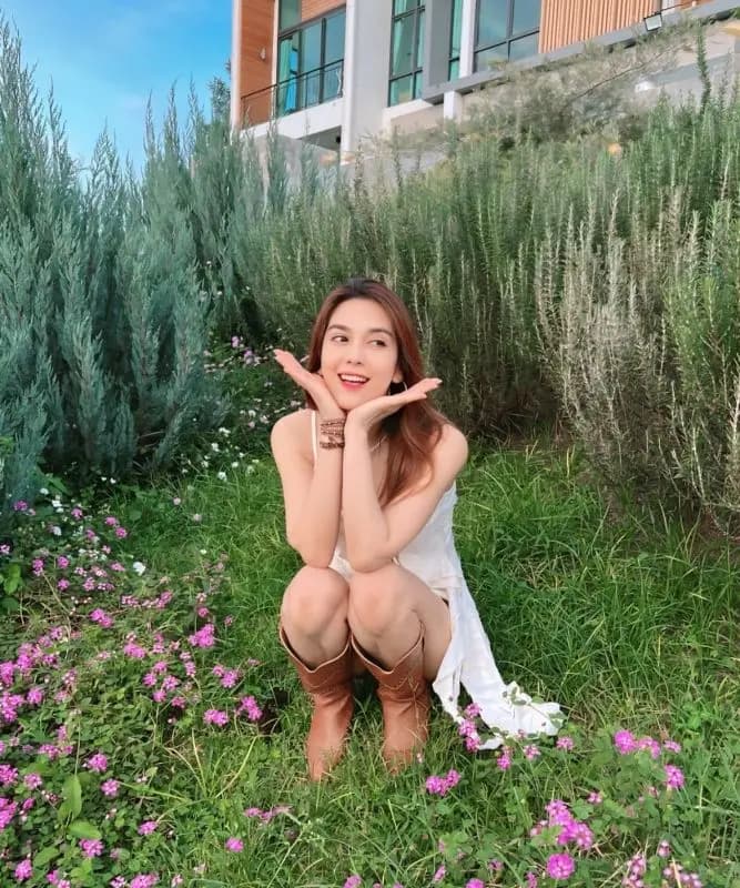 你的笑容…知名歌手传递清新感,让粉丝们心都融化了