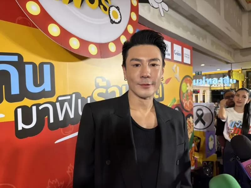 Dom Pakorn开心《苦蜜》收视率飙升成 viral 梗,搭档互动加甜,即便工作繁忙