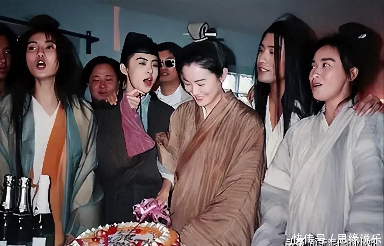 王家卫持续被扒!当年《东邪西毒》30人被抓,事后推给临时工