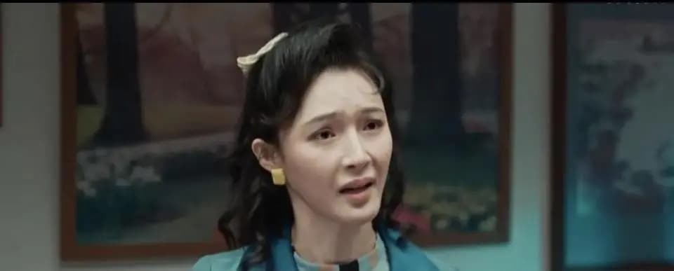 暖暖为了救弟弟同意捐骨髓,但坚持不认生父的立场