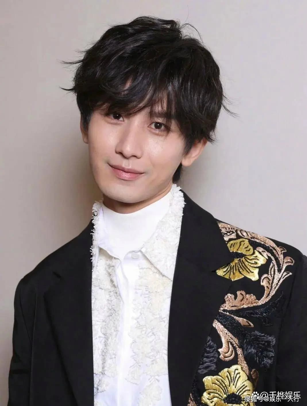 成毅早期跑龙套被剧组无视的辛酸经历