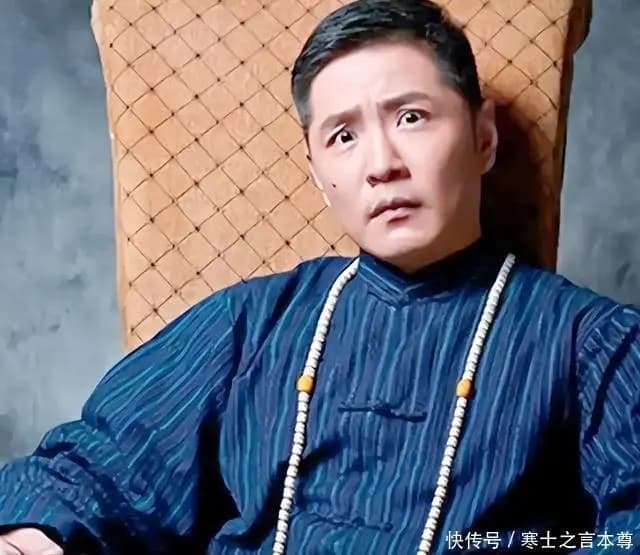 田蕤在话剧舞台上的表演瞬间