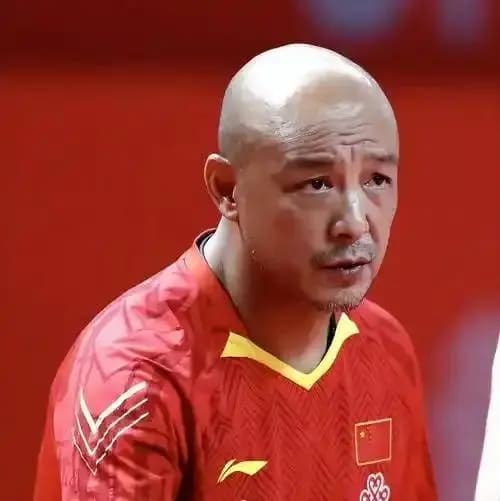 肖战场边指导充满激情