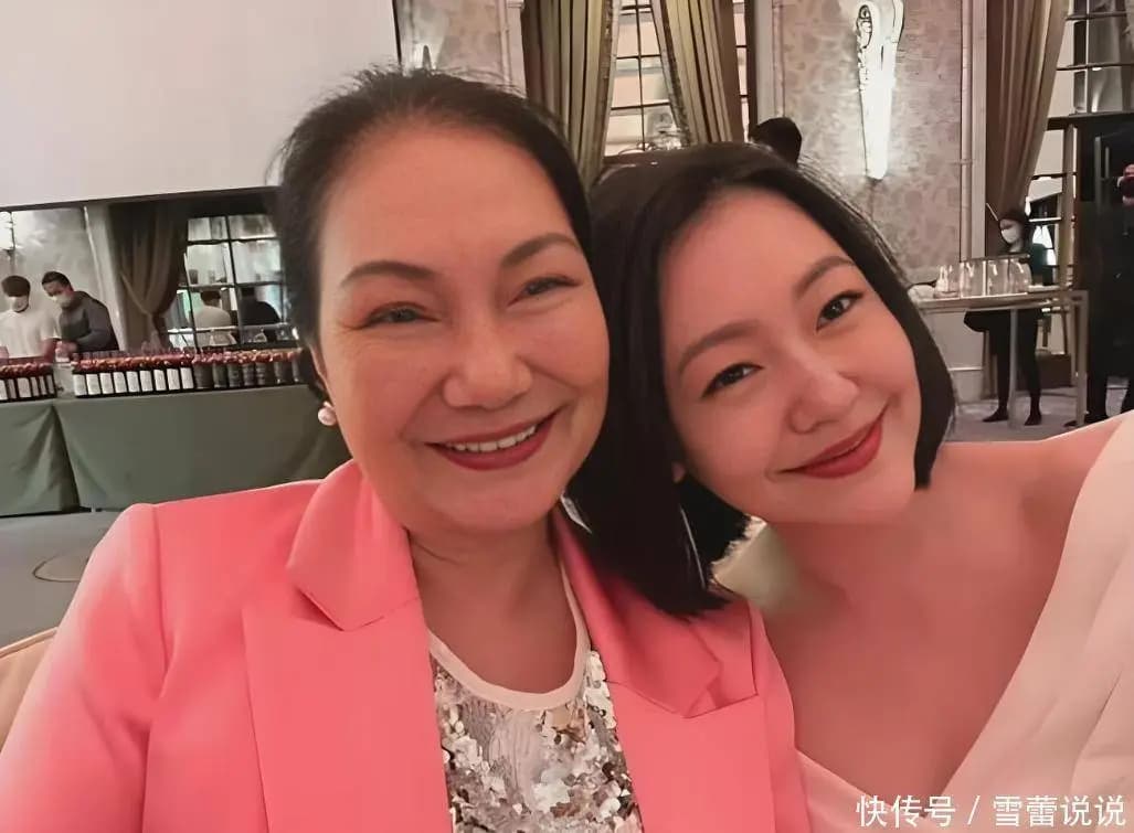 小S太心疼具俊晔了,每个星期都会邀请姐夫吃饭,不停地给其夹菜