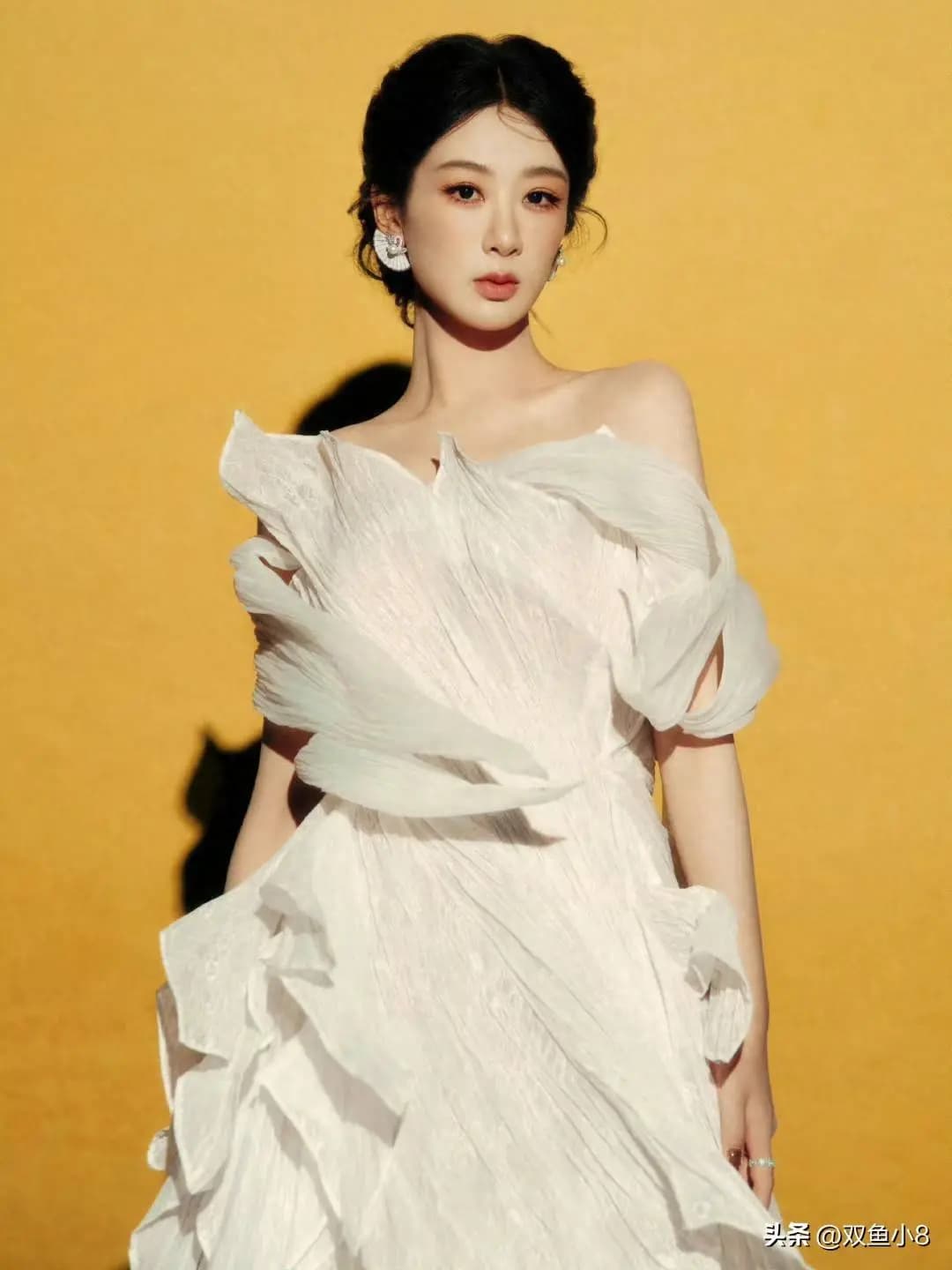 白鹿与刘宇宁获得年度榜样演员奖