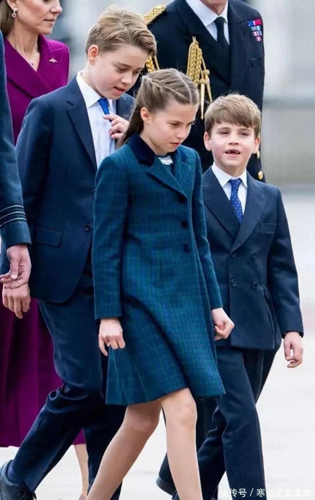 熬过最艰难的一年后,44岁威廉真正成熟了:不会犯父母犯过的错