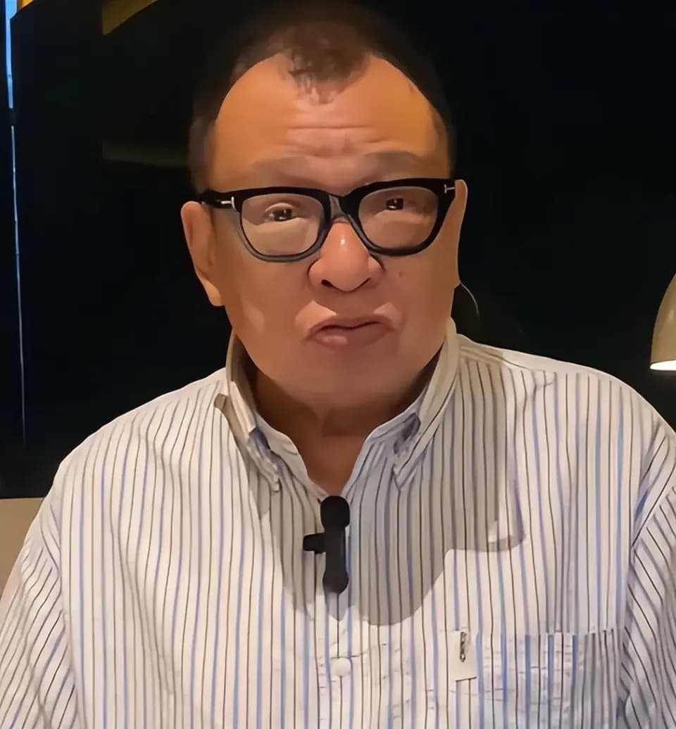 圈内好友前往医院探望许绍雄