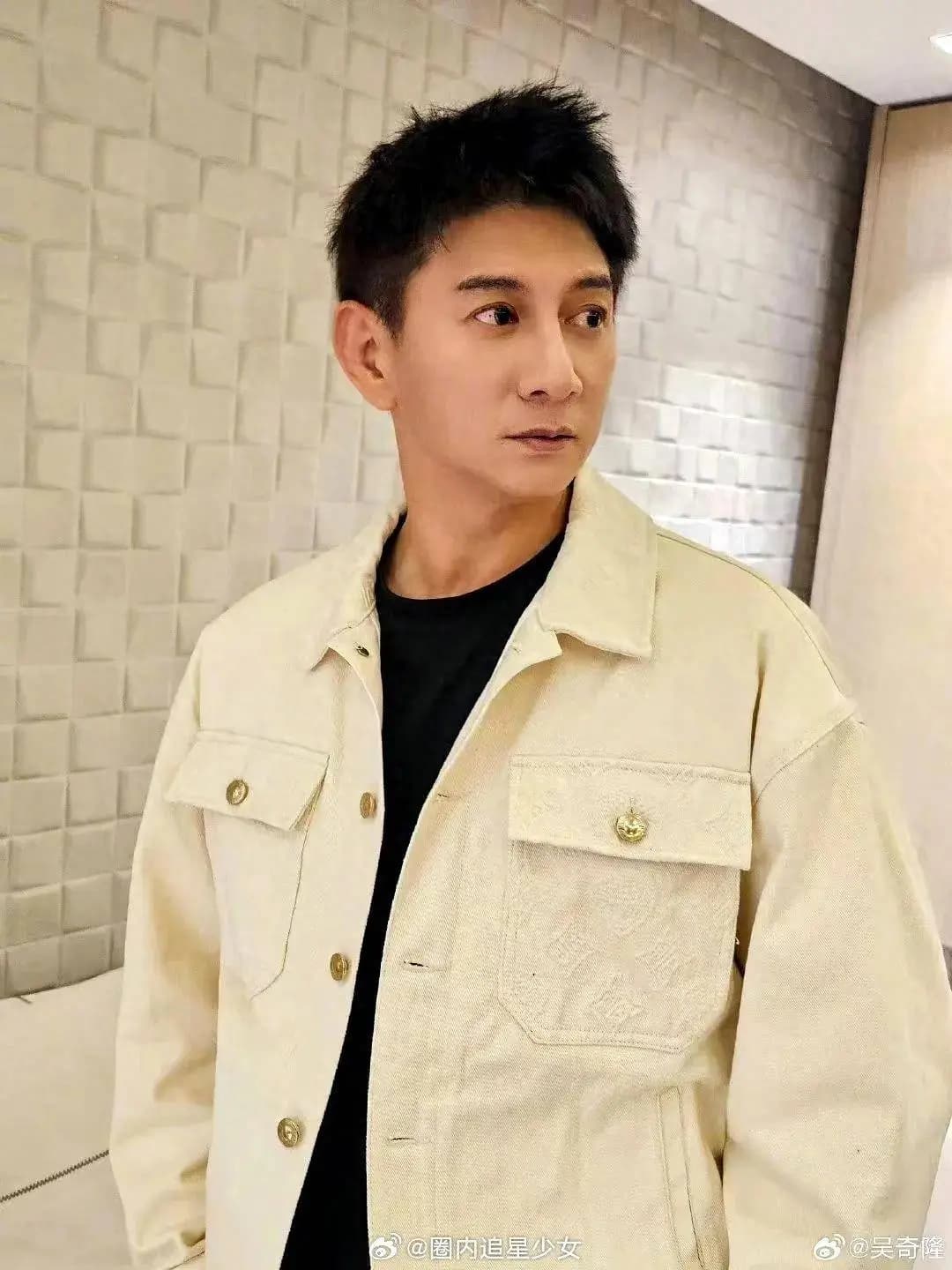 原创
吴奇隆Vlog大揭秘:复活岛奇遇记对阵主城‘宫心计’,你站哪边?