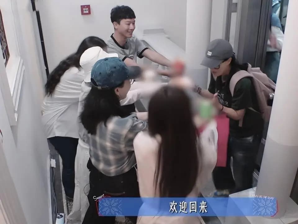 花少团七老童心大合照,友谊长存