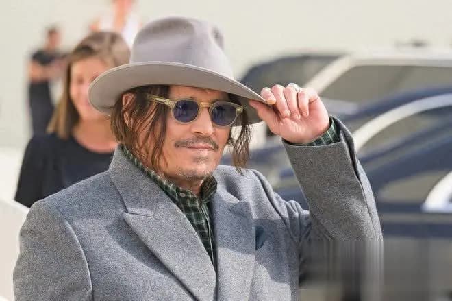 约翰尼德普携《埃比尼泽:圣诞颂歌》回归好莱坞