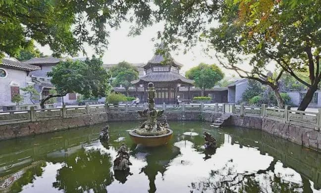 清晖园一门三进士的牌匾