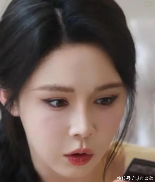 姜十七哭戏违和,眼泪流出但面部肌肉无悲痛感