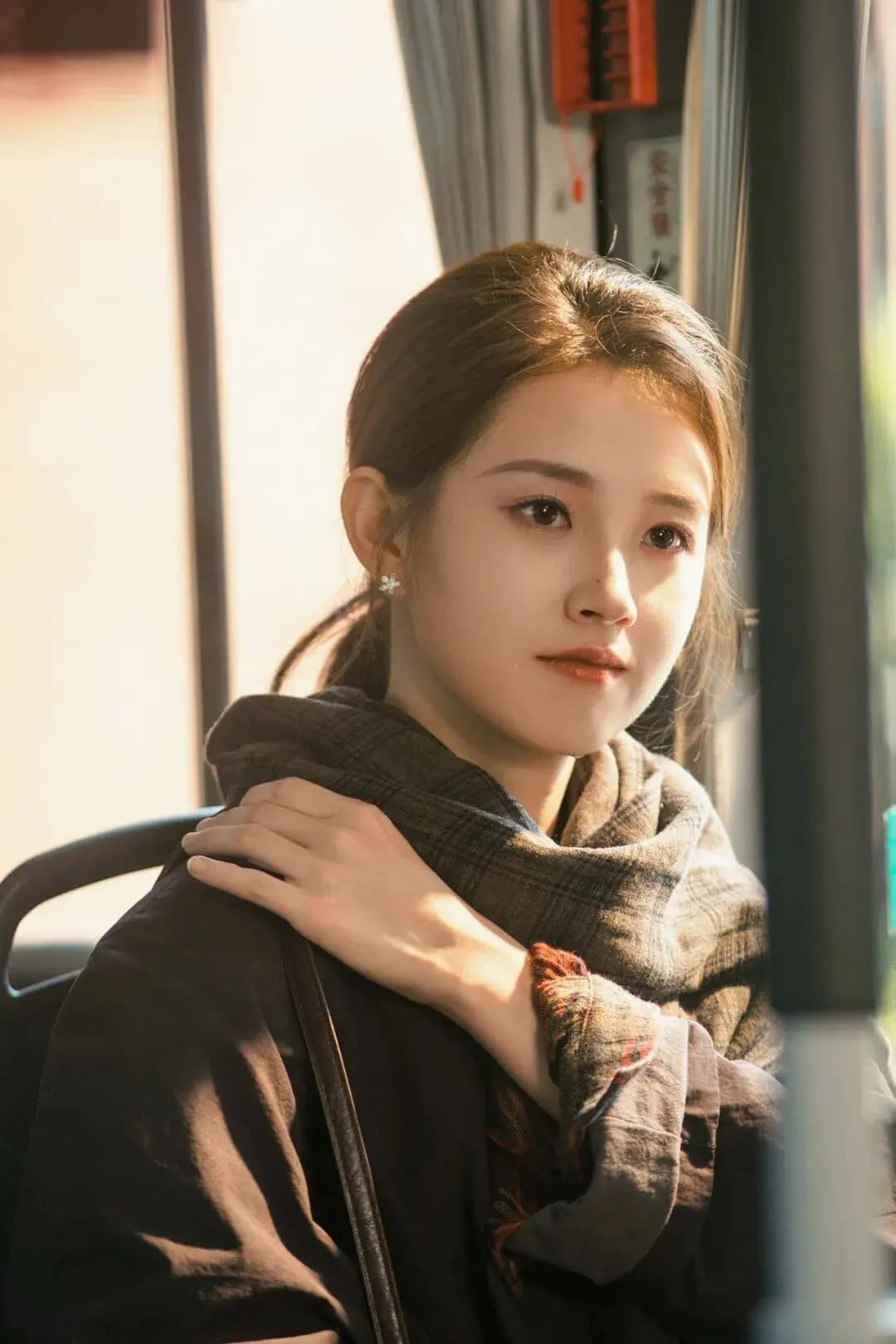 郭宇欣短剧爆火后出席活动照片