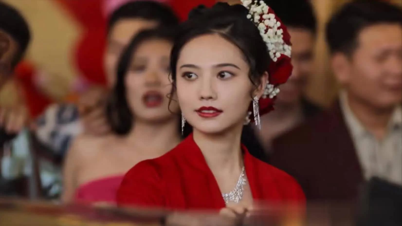 徐庆利行凶现场,手持凶器面对受害者