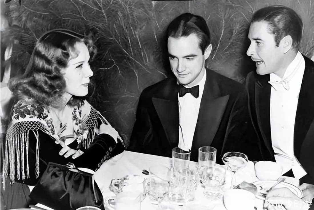 年轻的亿万富豪霍华德·休斯