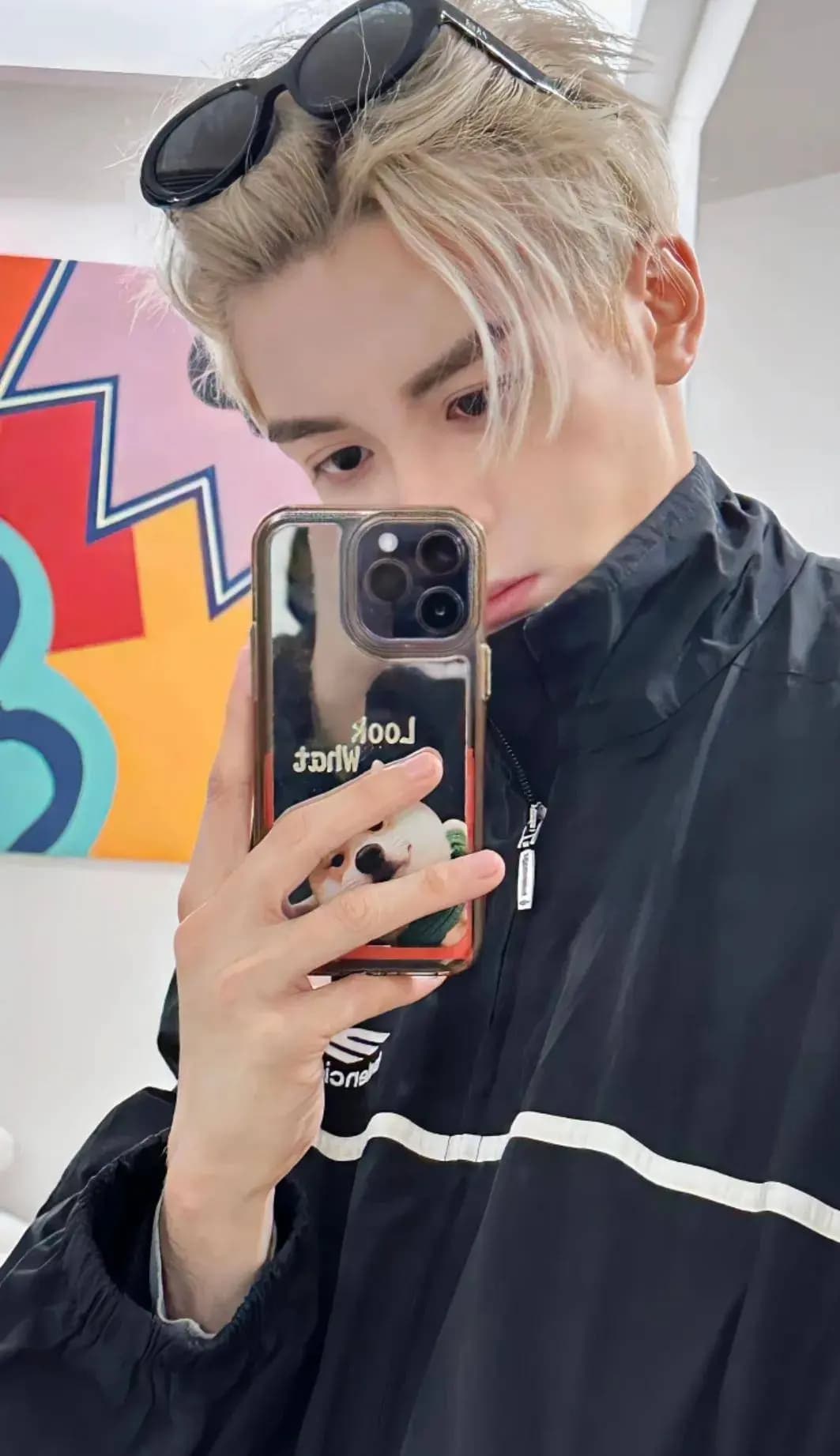 曾舜晞与白鹿同台出席活动彼此支持