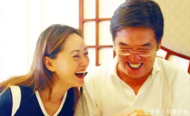 宋佳与比利时丈夫史蒂芬的结婚照