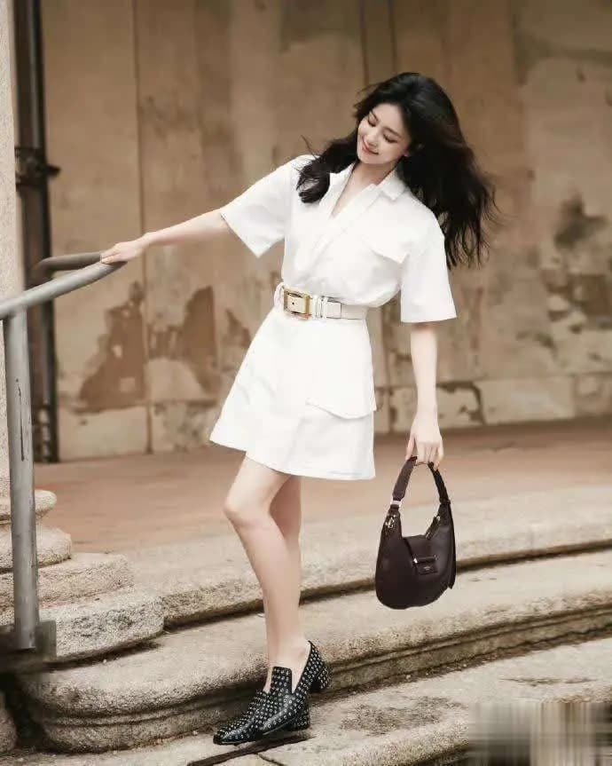 白鹿户外写真特写镜头