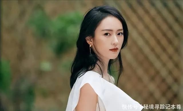 童瑶婚后出席活动,气质出众,资源升级