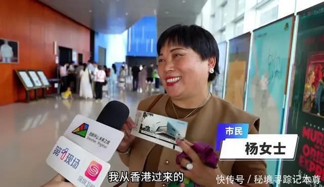 中国广播说唱团演员在居庸关长城进行综艺演出