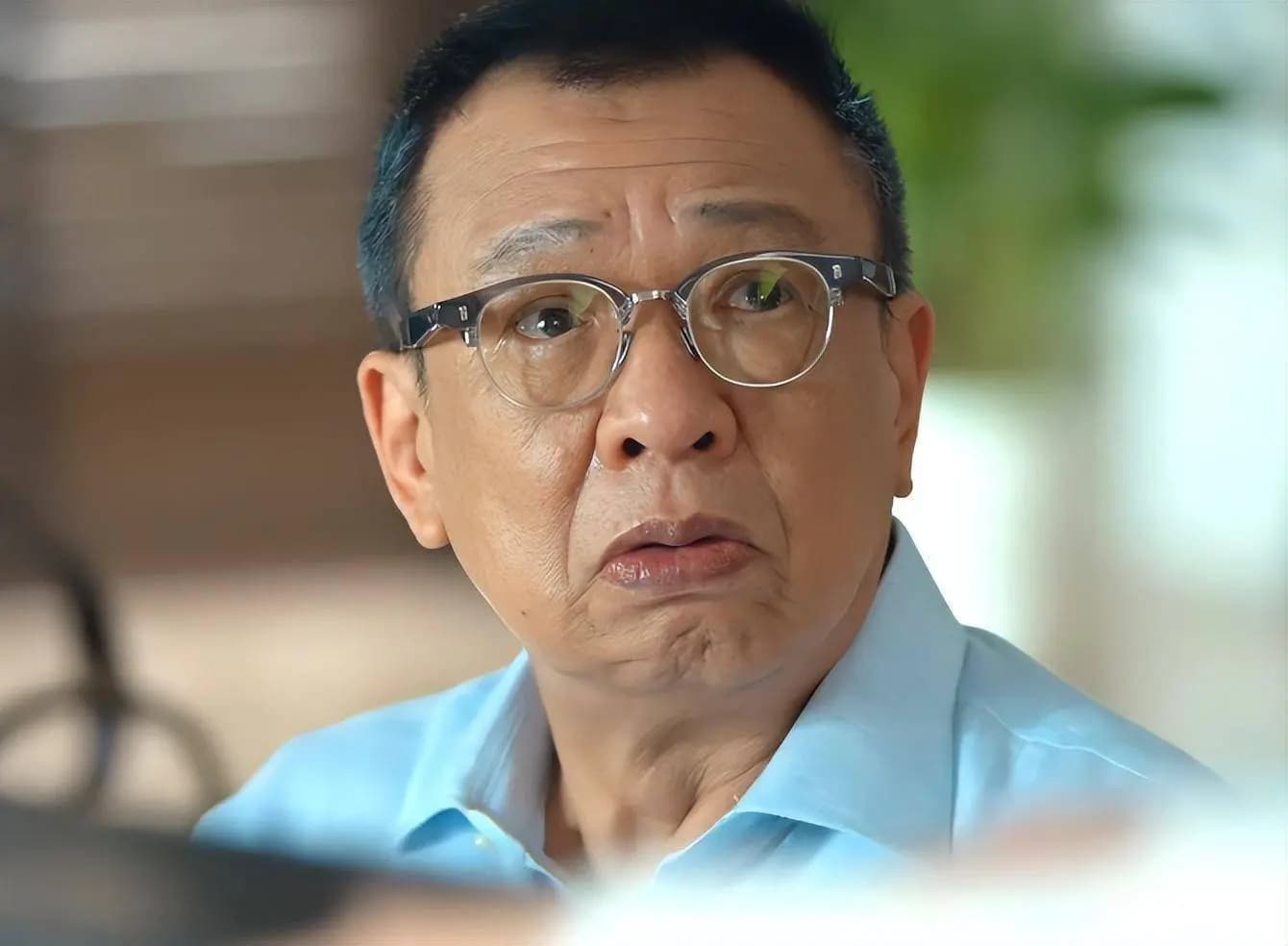 76岁“欢喜哥”许绍雄走了!演了50年配角,凭什么让全网泪崩?