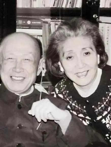 钱学森与夫人蒋英琴瑟和鸣的合影