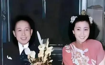 1955年钱学森一家抵达中国码头,回到祖国怀抱