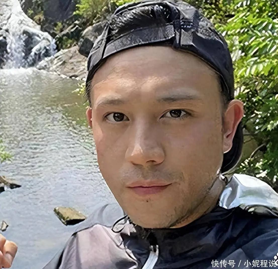 香港知名男星落魄6年,终获登台机会!却被嘲发型怪异,像戴假发