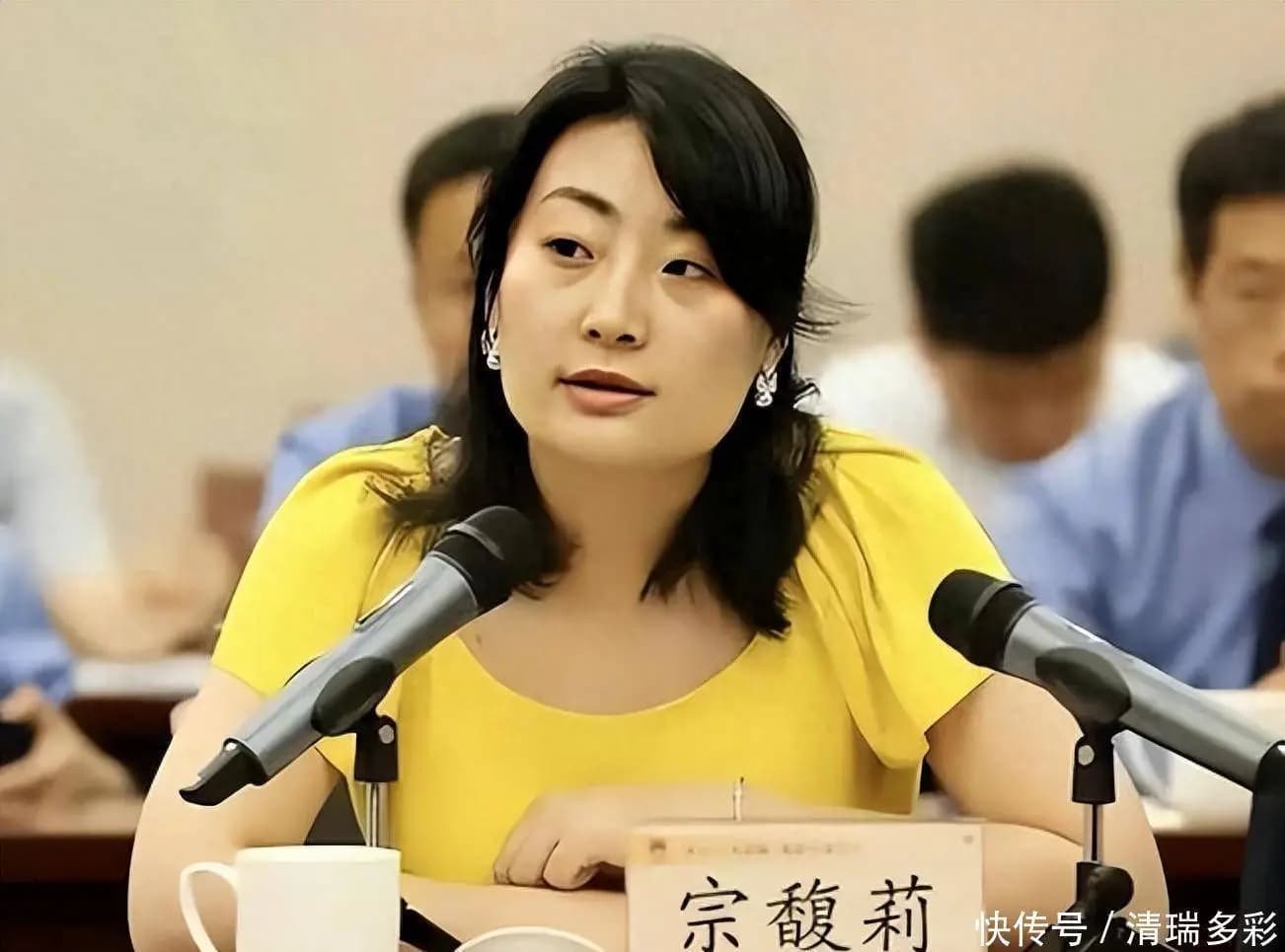 宣告卸任董事长仅半月,宗馥莉“新身份”曝光,宗泽后高兴早了