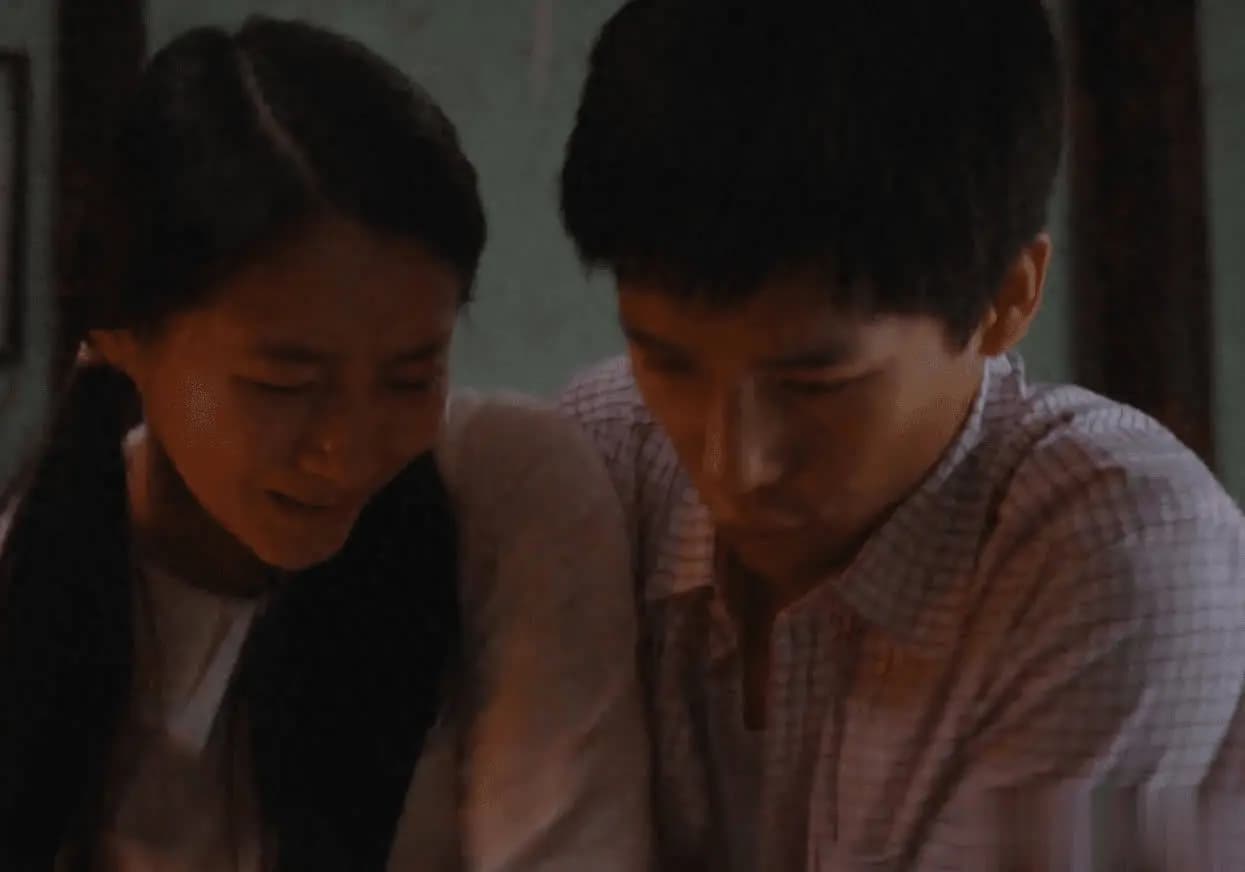 《小巷人家》庄筱婷被骂不自爱,向鹏飞两句话撕开庄超英虚伪