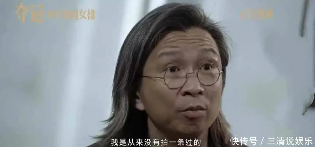 巩俐与张艺谋在满城尽带黄金甲发布会上