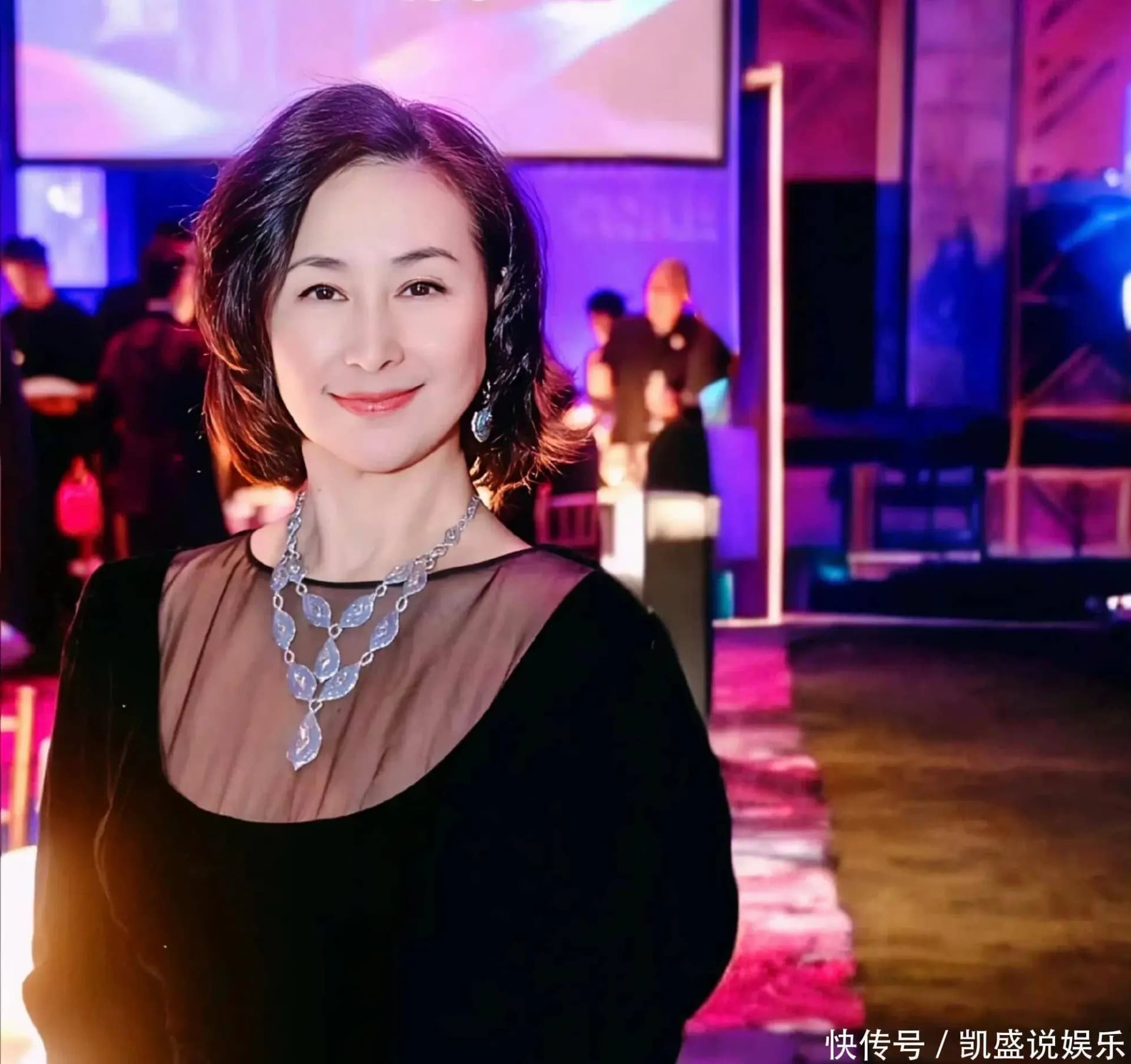 许晋亨婚后流连社交场合,与何超琼渐行渐远