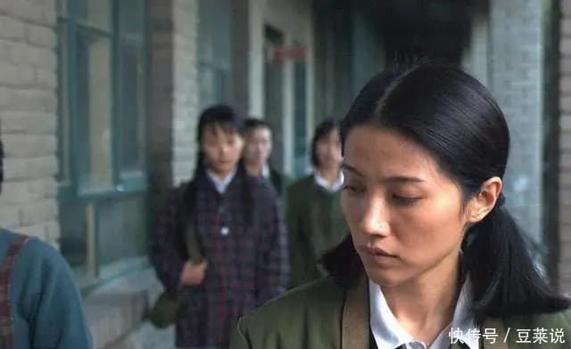 颜丙燕早期演艺经历与舞蹈功底