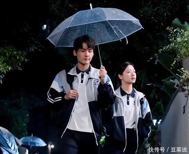 周昊杉早期参加综艺节目的画面