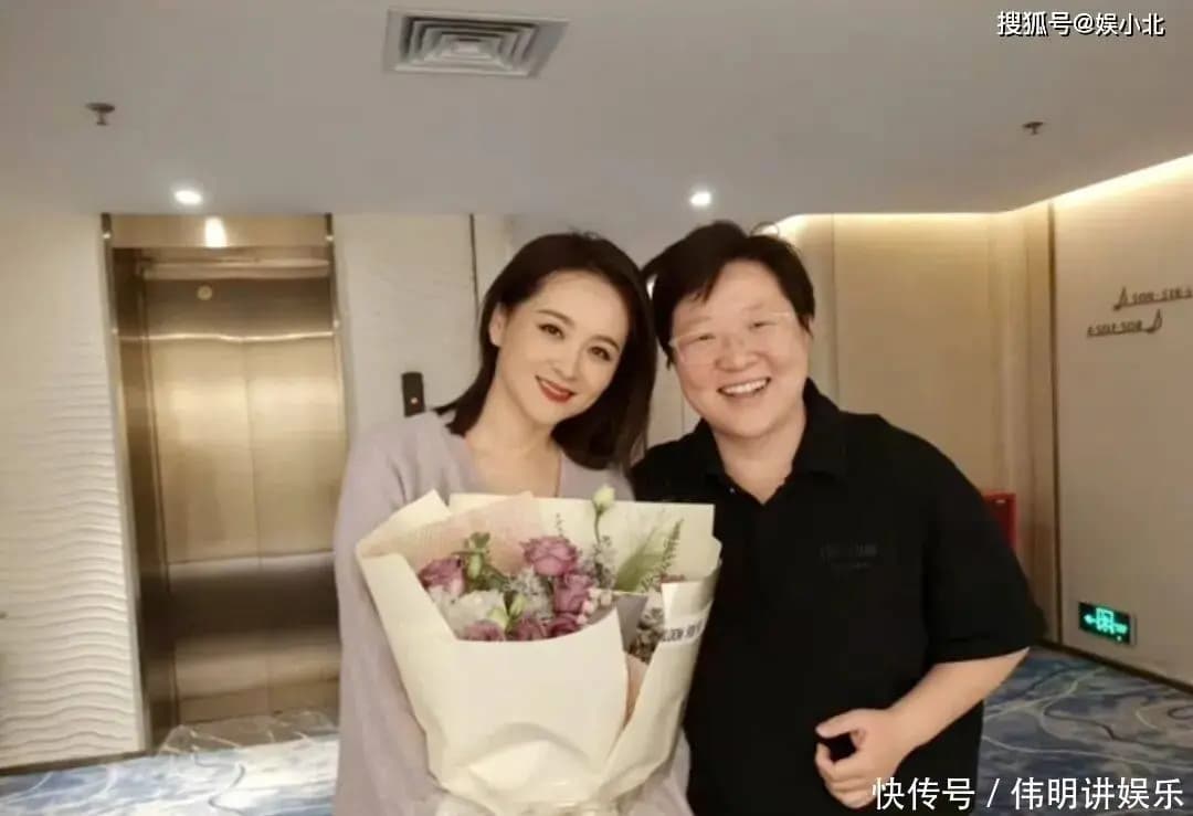 好友评价邓莎演技并期待北京演出的文字截图