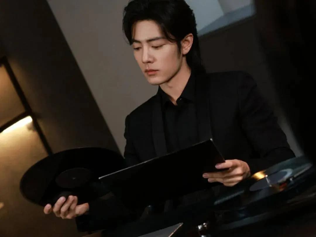 肖战演艺事业红红火火