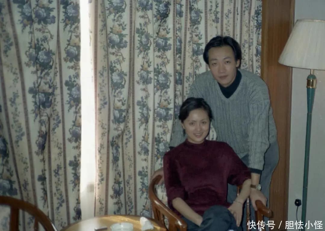 辛柏青朱媛媛昔日甜蜜旧照