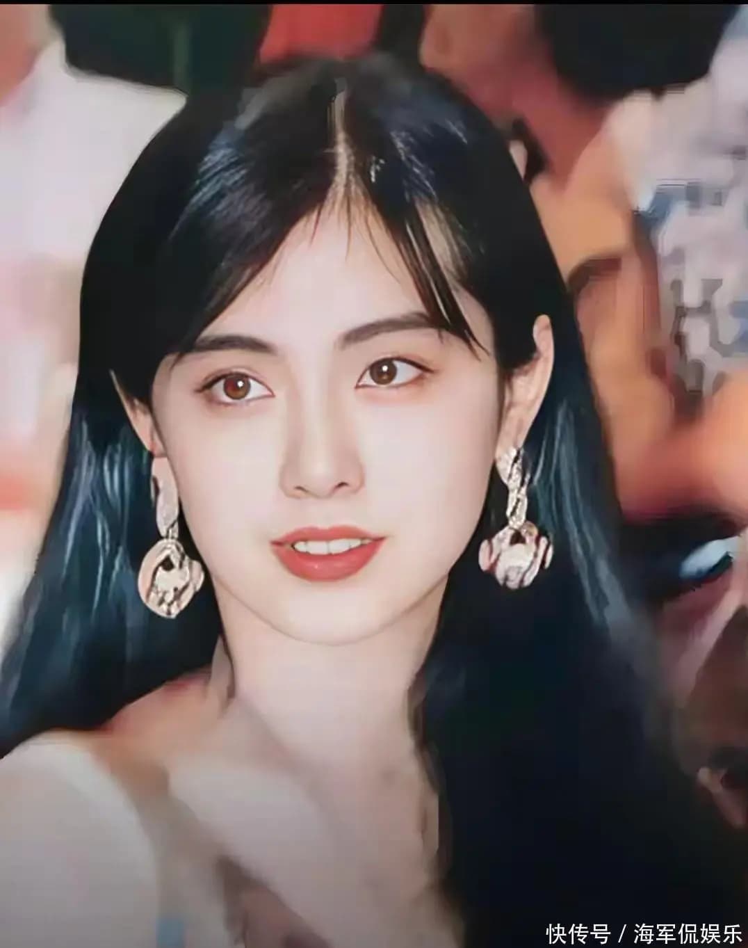 周润发谈及职业低谷期愿意做洗碗工的心态